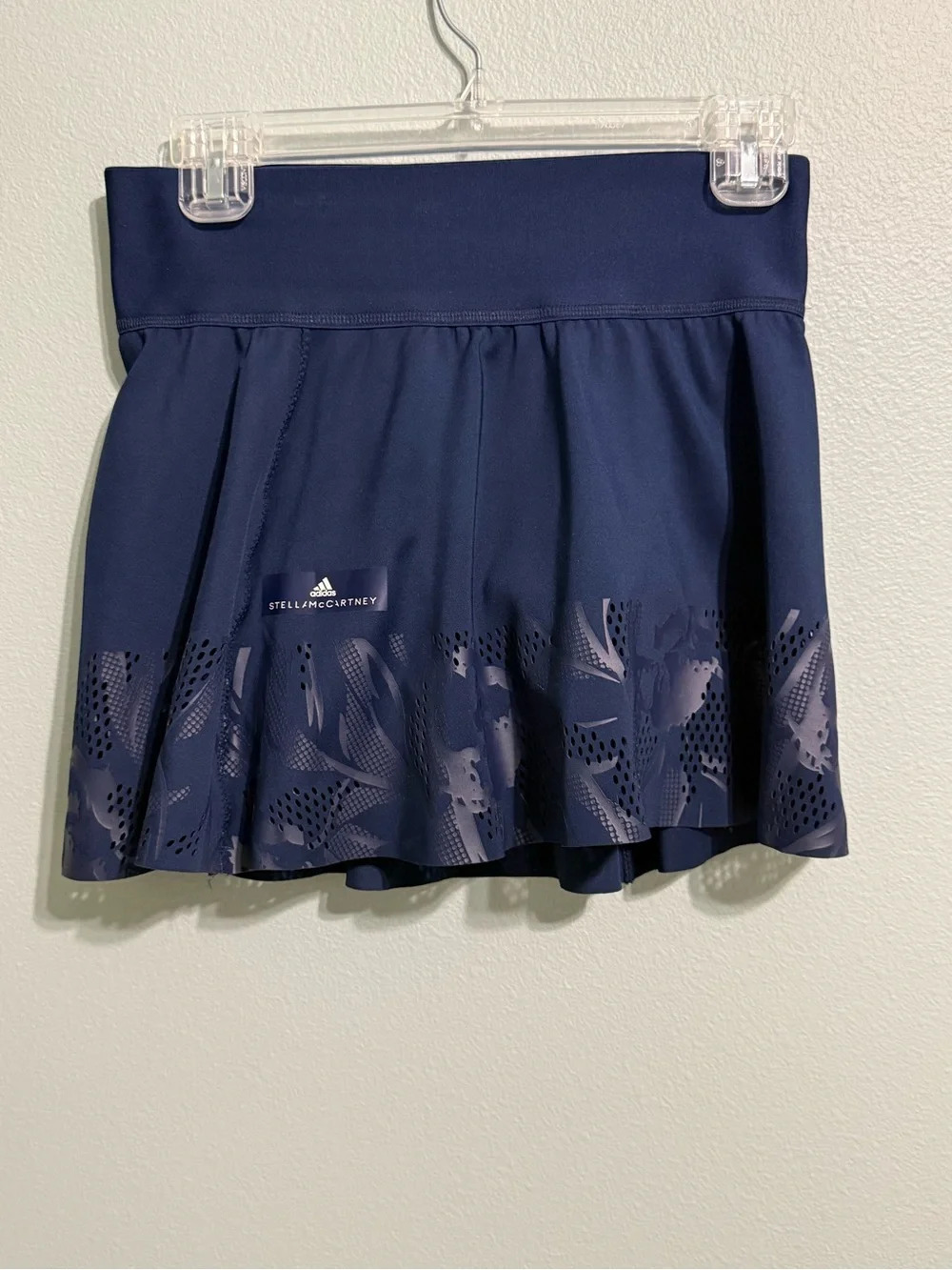adidas by Stella McCartney Court Floral Laser-Cut Tennis Skirt Skort - Navy Blue